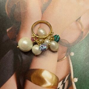 Kate Spade Elegant Gold and Pearl Cluster Ring